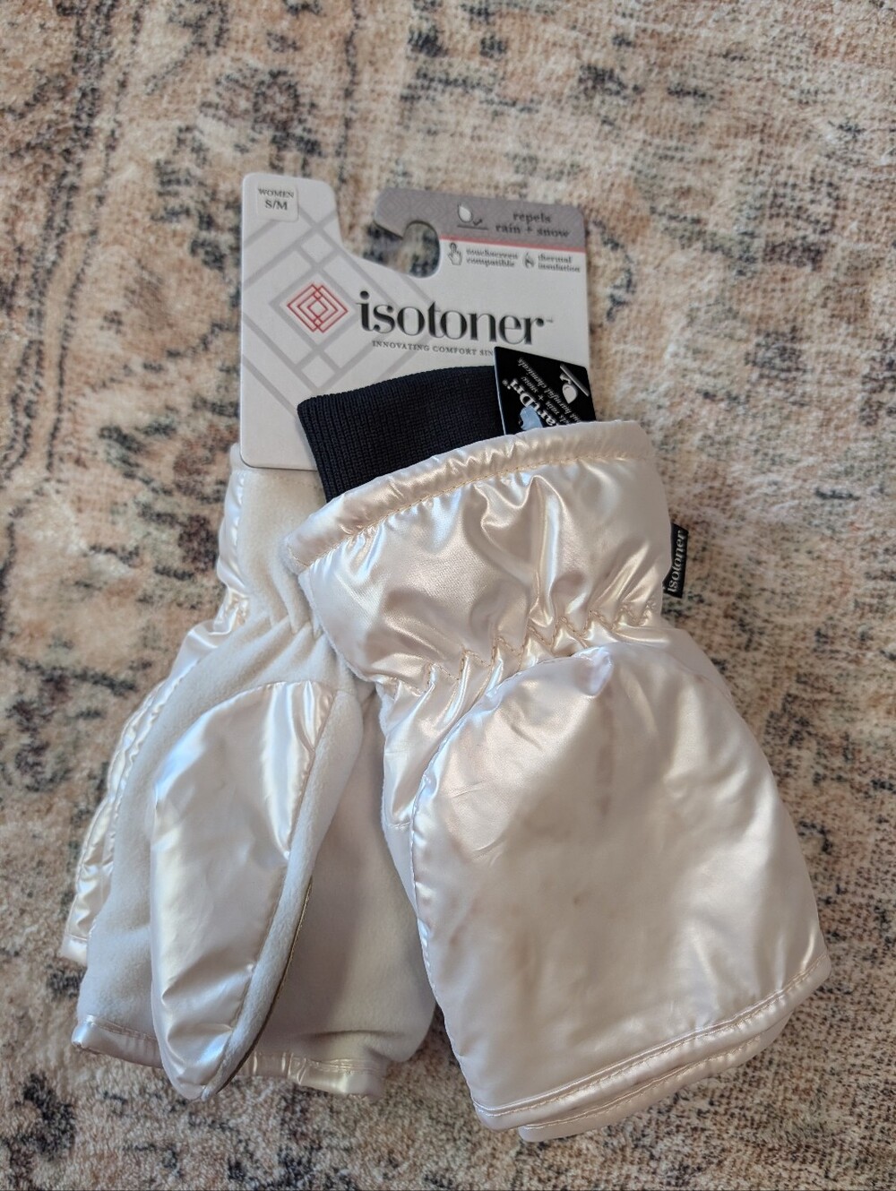isotoner Women's Shiny Cream Mittens